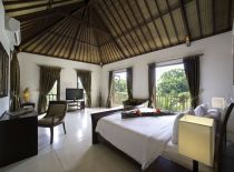 Villa East Residence & Spa, Master Bedroom